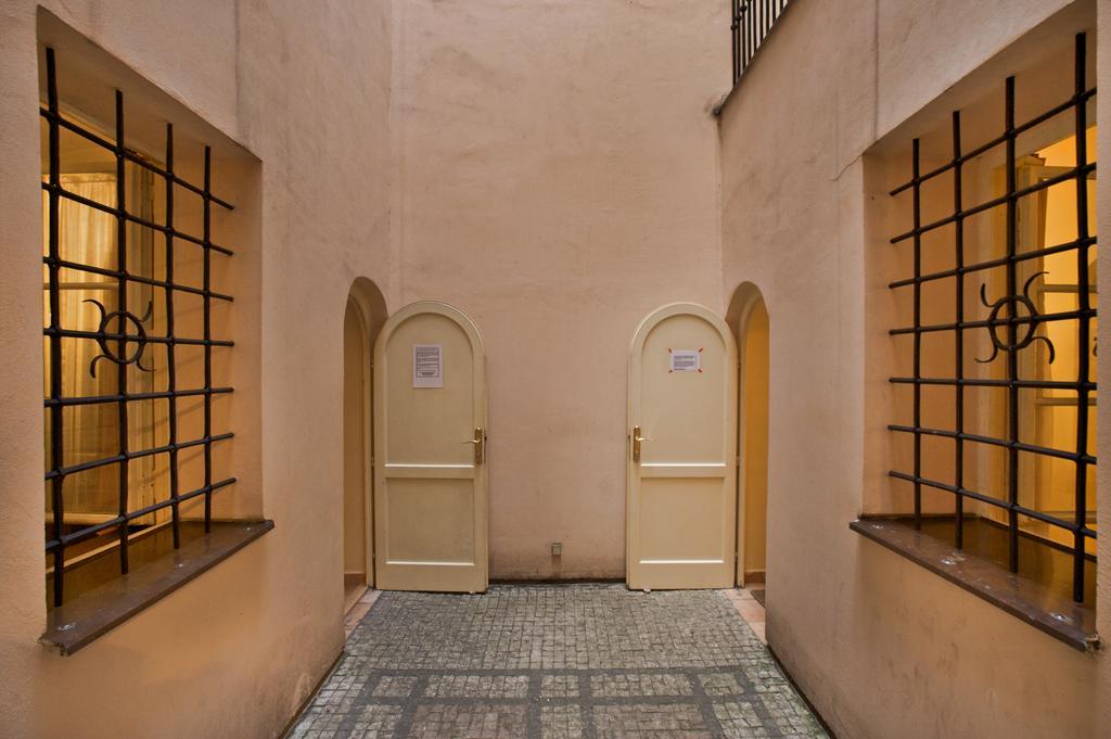 Apartamento Vlasska House At The 3 Swallows